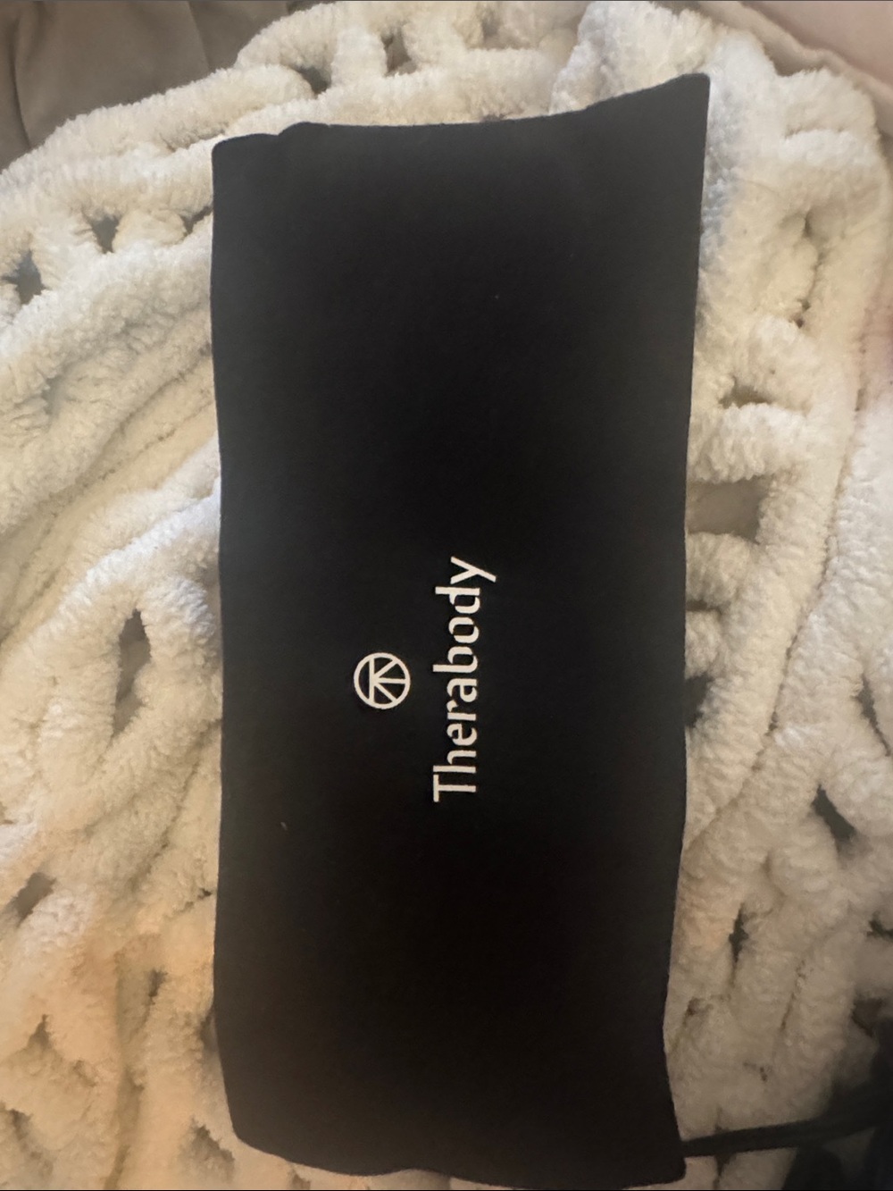 Therabody Black Therapeutic Heat Eye Mask with Logo